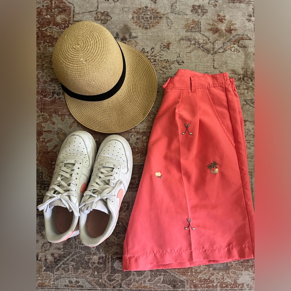 Vintage K.T embroidered Golf shorts